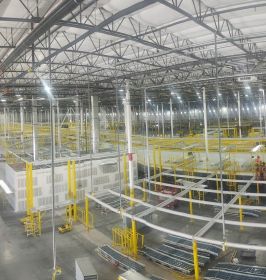 Amazon GYR3 Distribution Center
